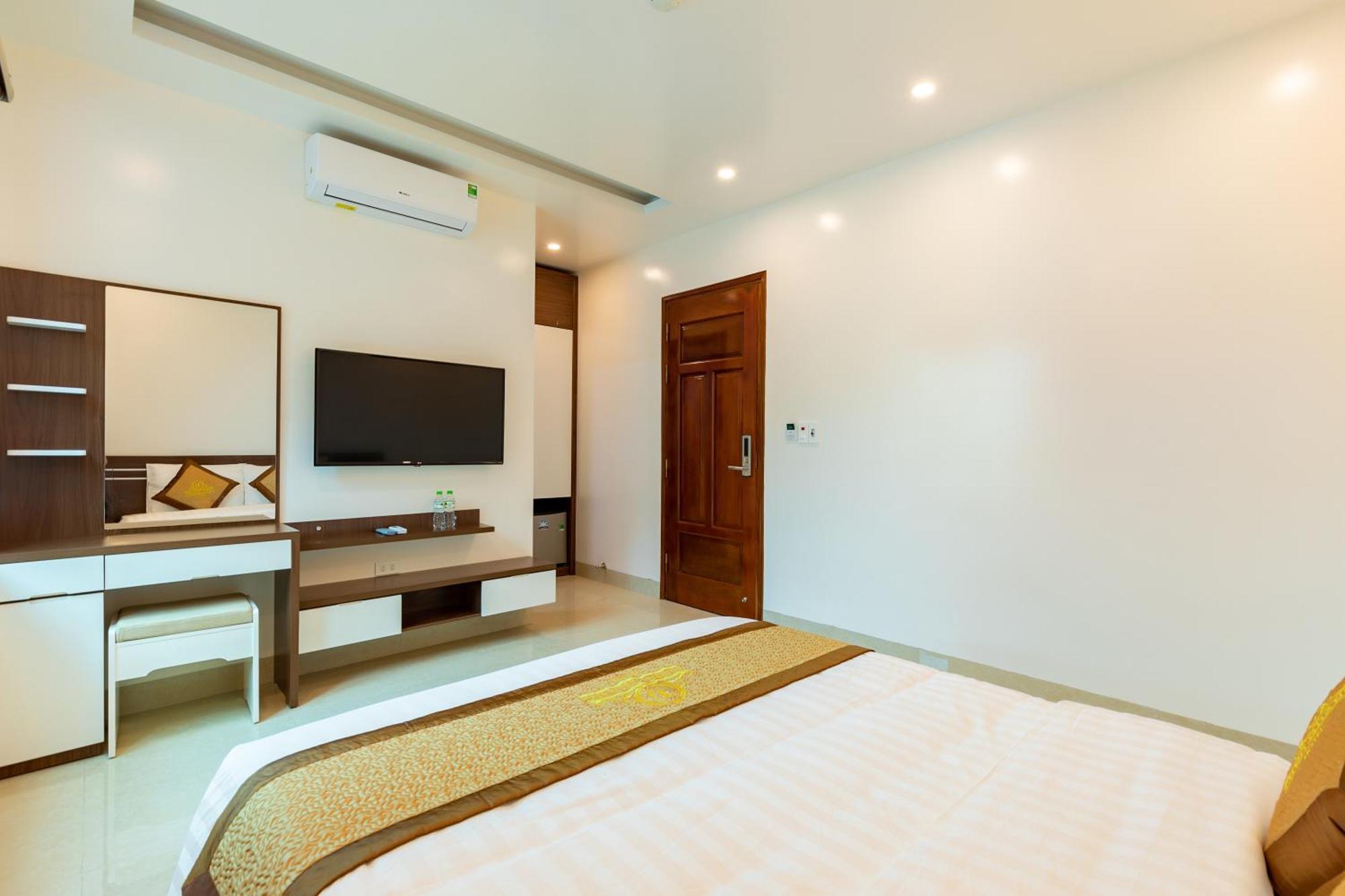 Tung Quang Hotel Dong Khe Sau Exterior foto