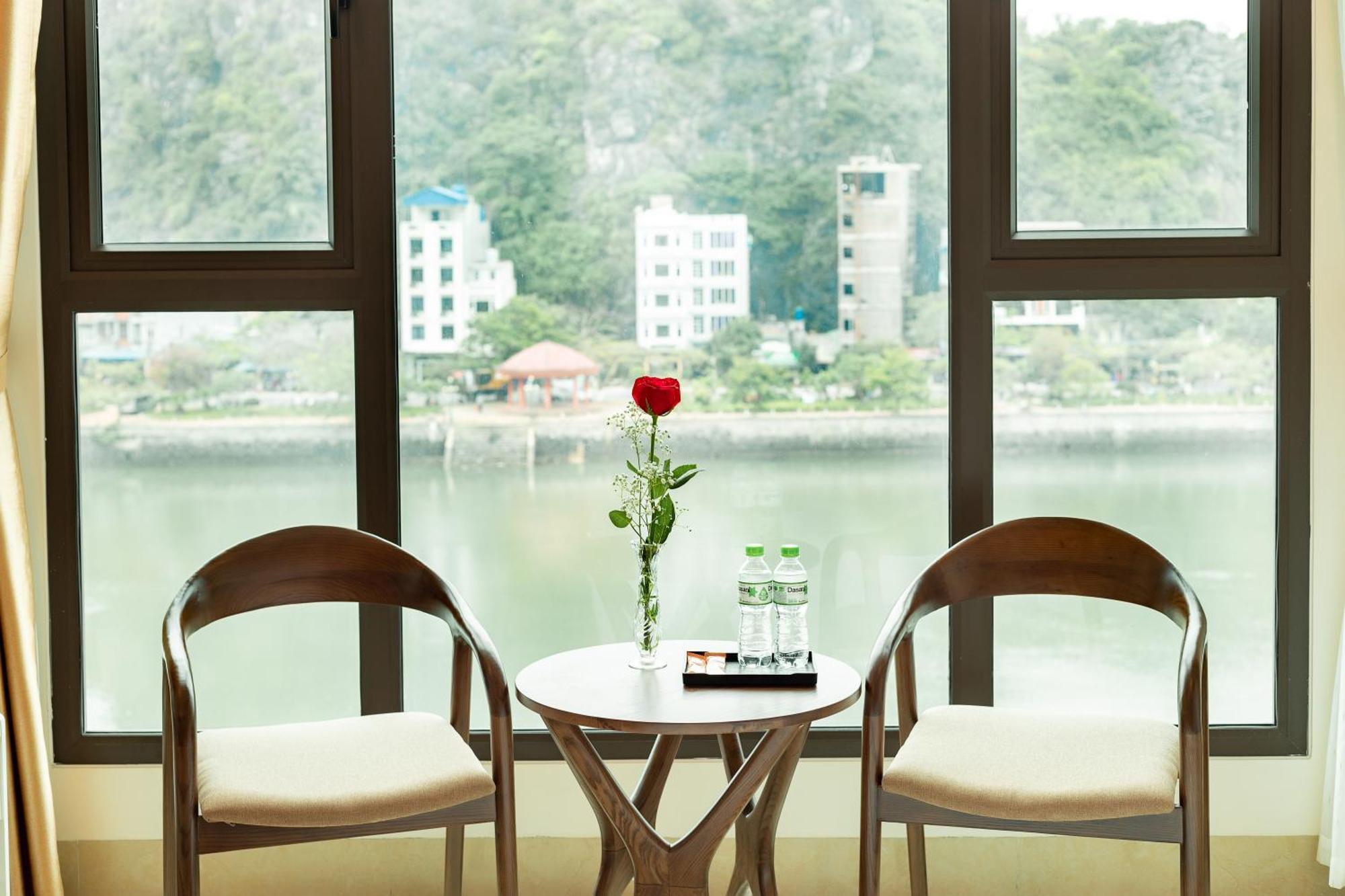 Tung Quang Hotel Dong Khe Sau Exterior foto