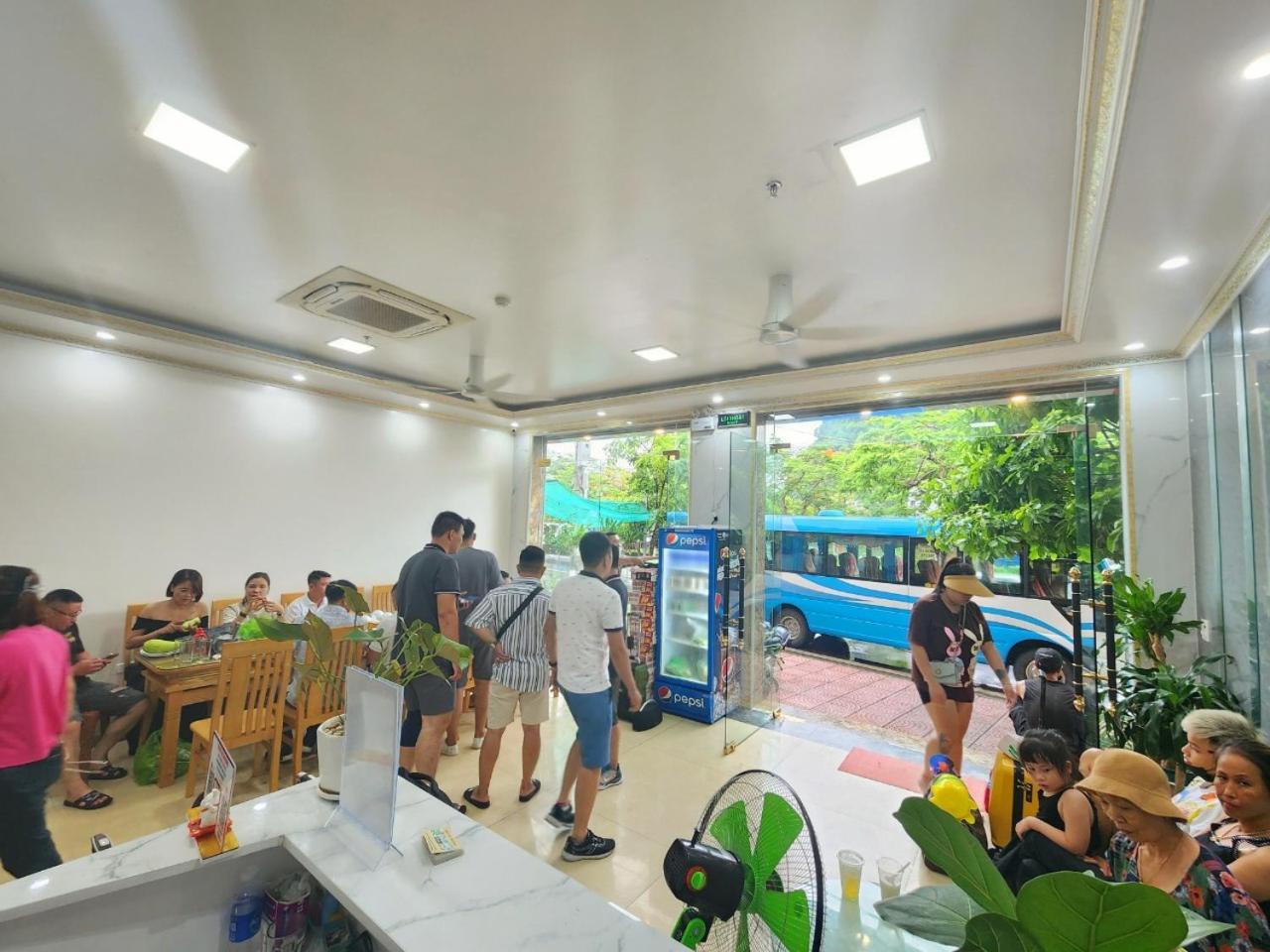 Tung Quang Hotel Dong Khe Sau Exterior foto