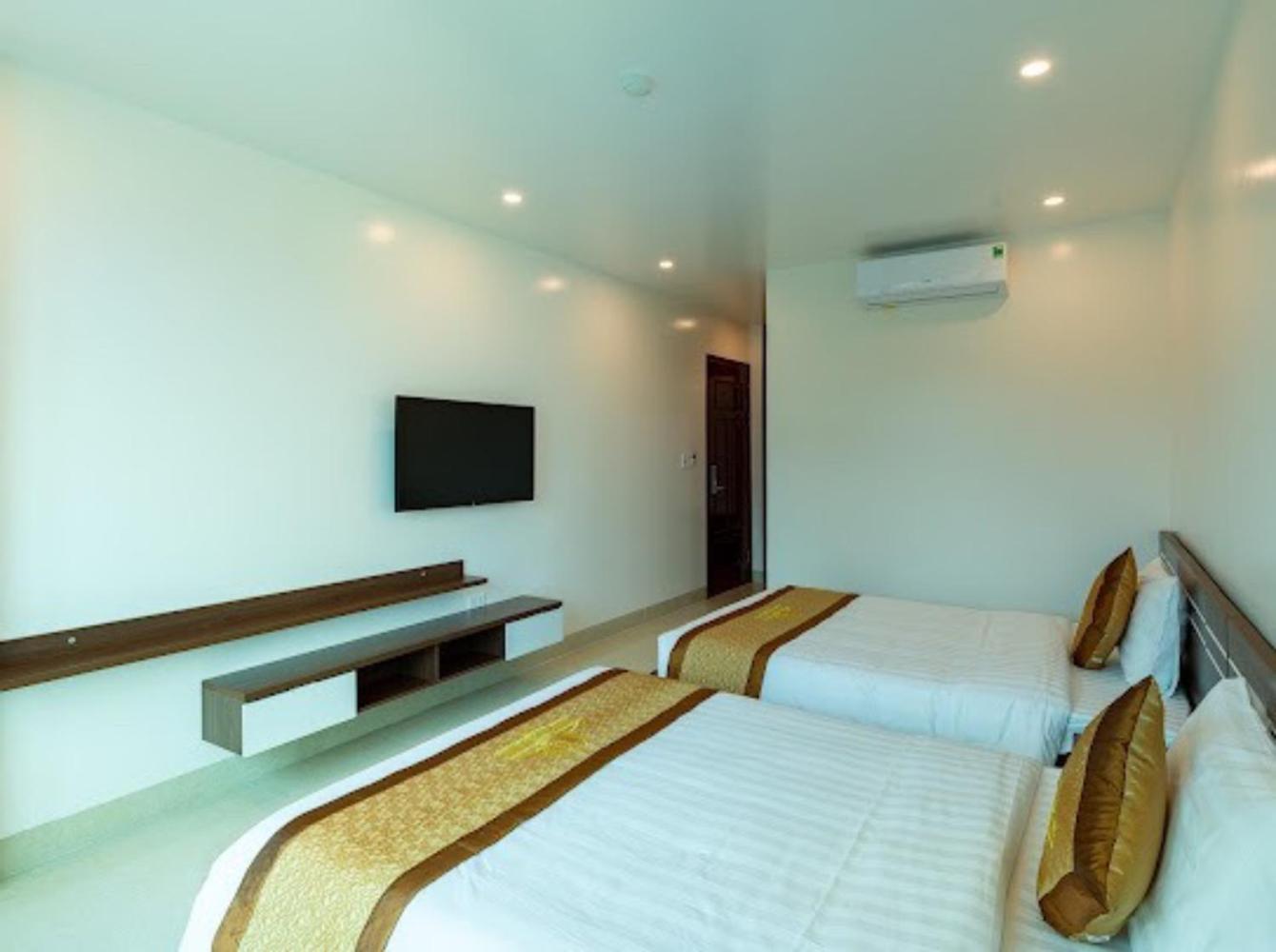 Tung Quang Hotel Dong Khe Sau Exterior foto
