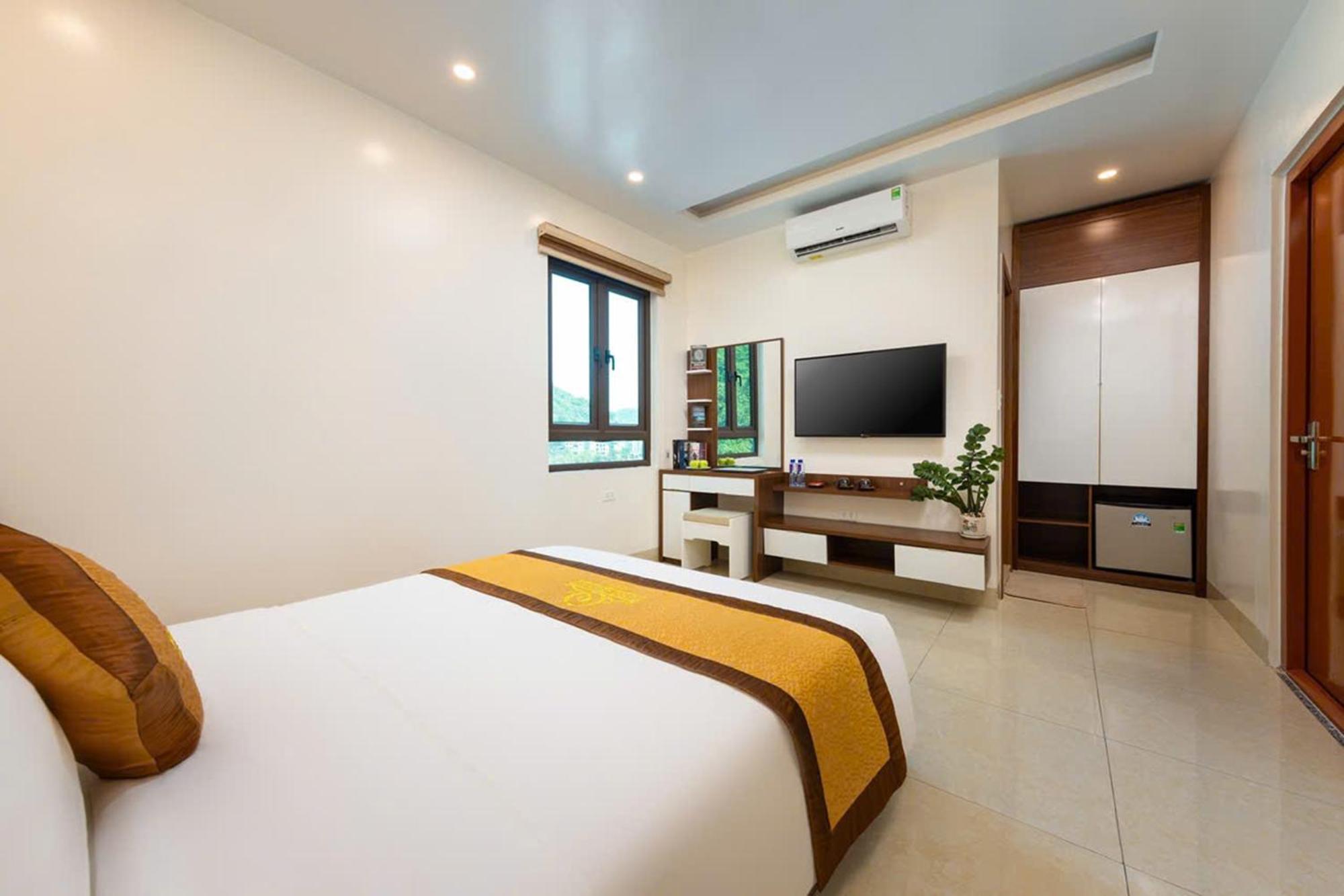Tung Quang Hotel Dong Khe Sau Exterior foto