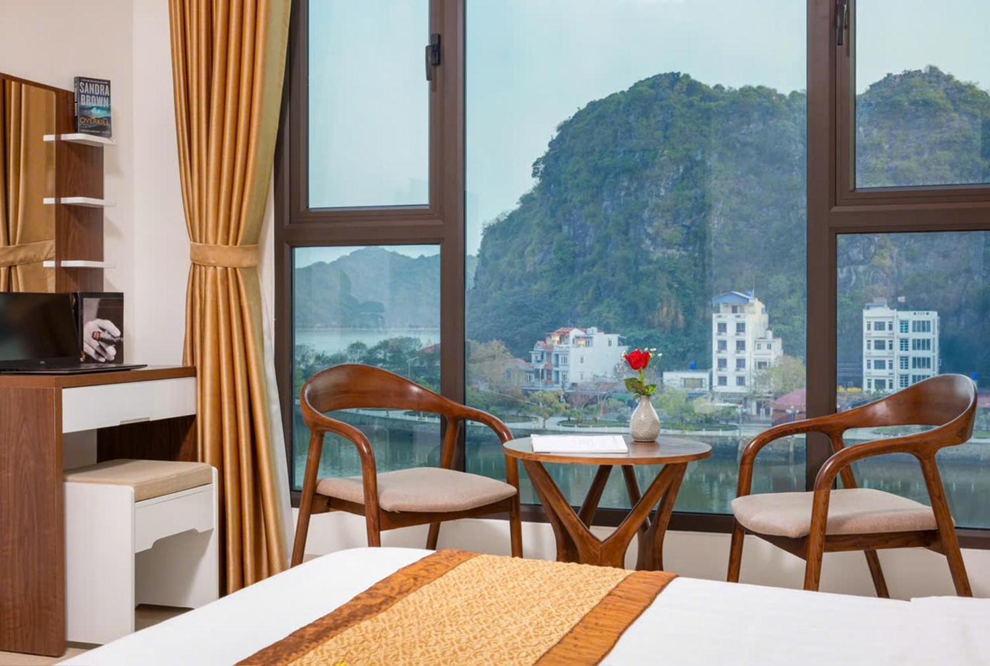 Tung Quang Hotel Dong Khe Sau Exterior foto