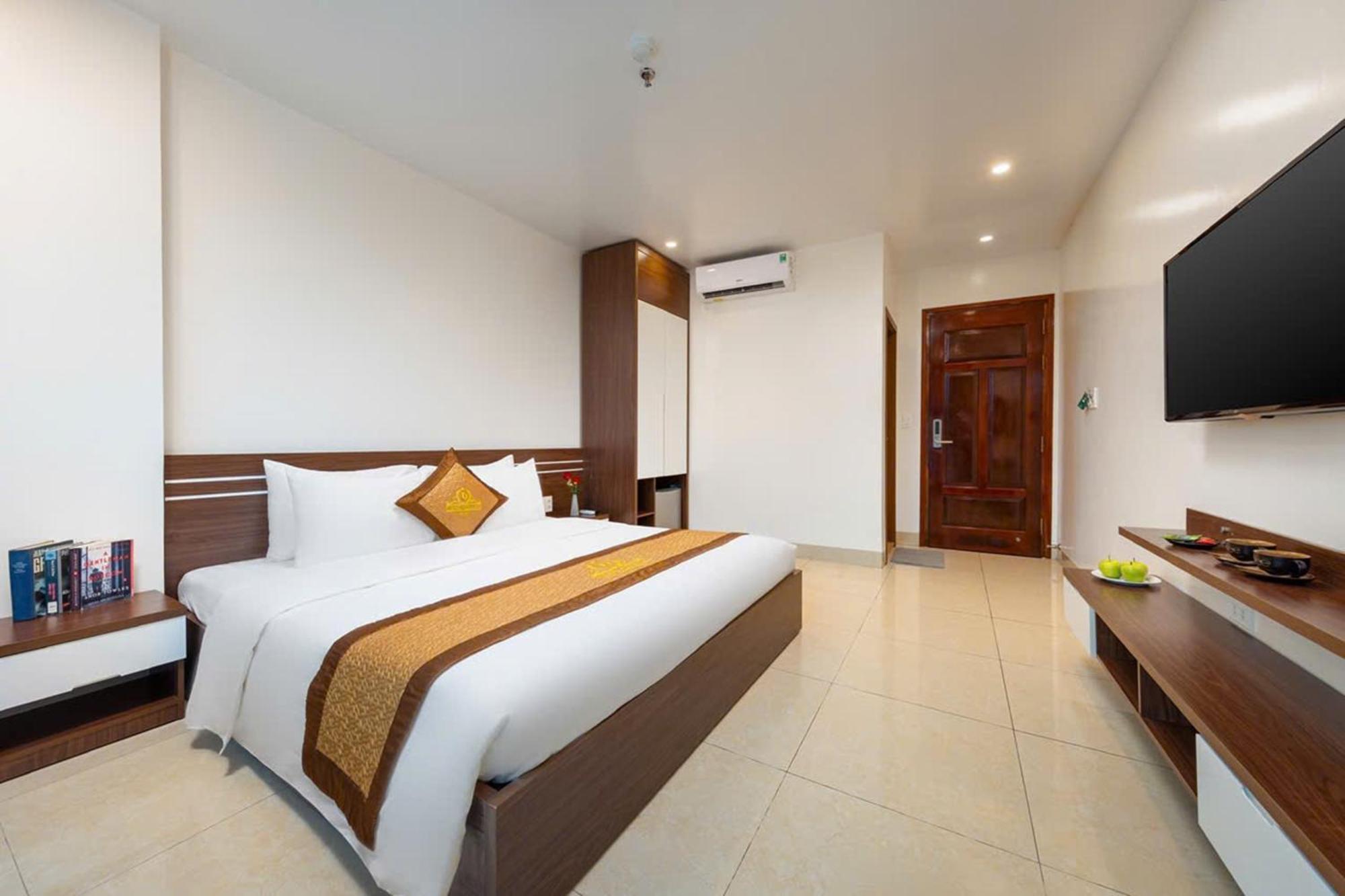 Tung Quang Hotel Dong Khe Sau Exterior foto
